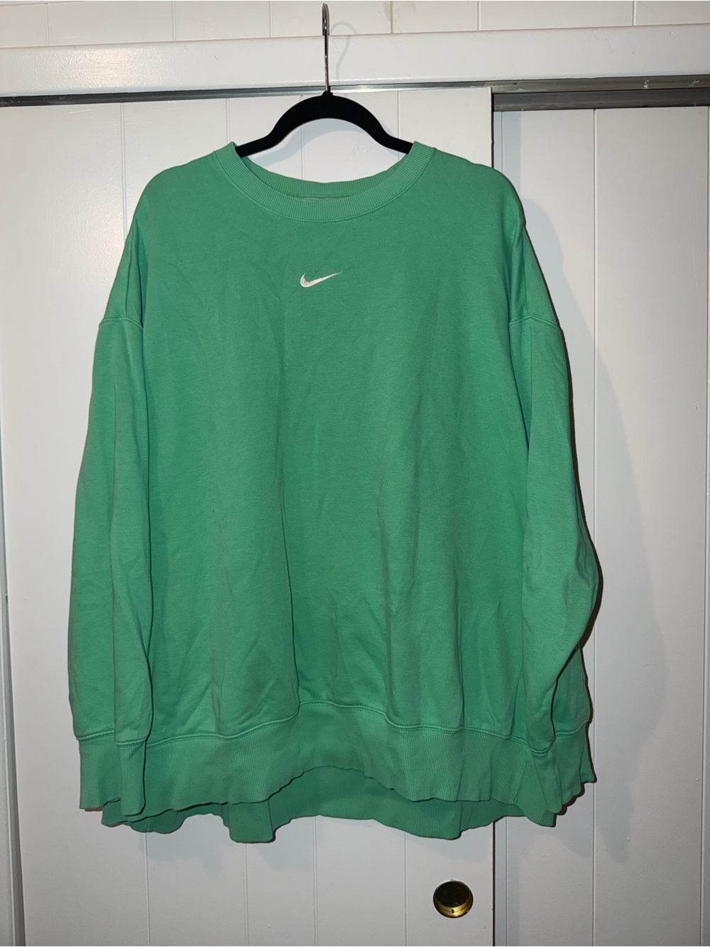 Nike Pistachio Oversized Crewneck Sweatshirt